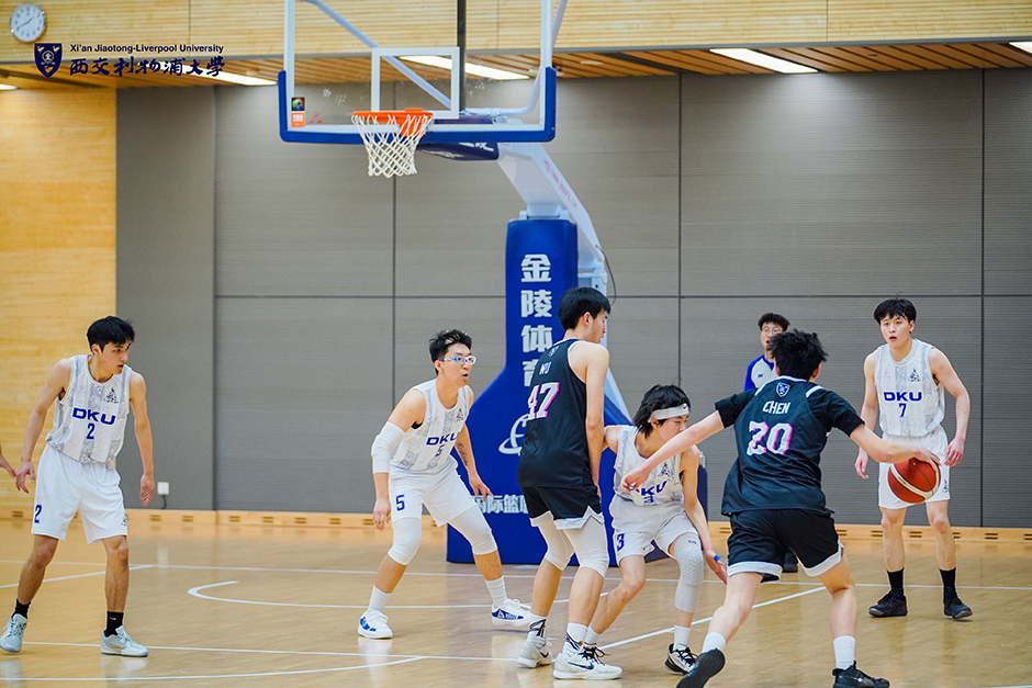 海港战武里南联海报：以物理试卷为背景，解“南”题